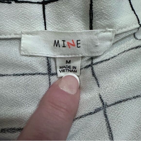 Mine Off The Shoulder White & Black Grid Pattern Long Sleeve Top Size Medium - Picture 5 of 10